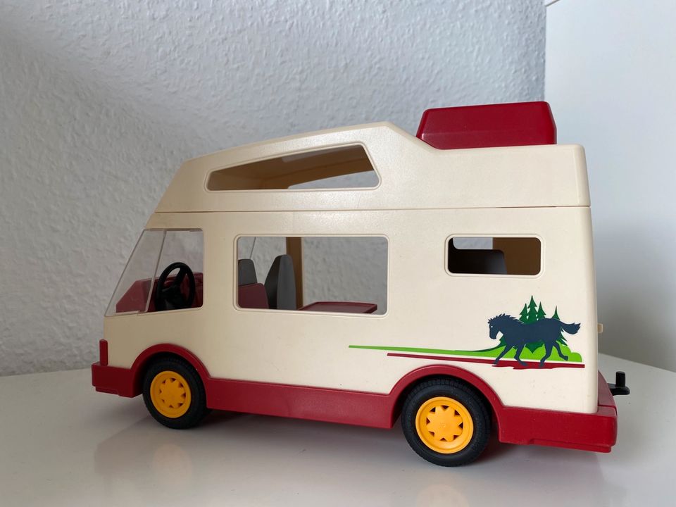 Playmobil Pferdetransporter mit Anhänger in Neuss