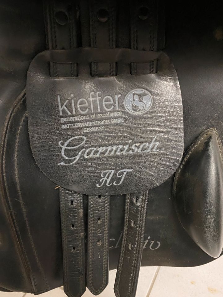 Kieffer Garmisch Vielseitigkeitssattel in Wegscheid