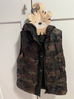 Zara Weste Wende-Weste Camouflage / schwarz Nordrhein-Westfalen - Herne Vorschau