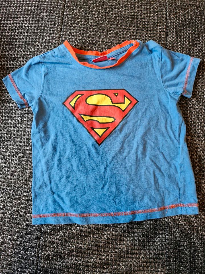 Tshirt 92 Superman in Brackenheim