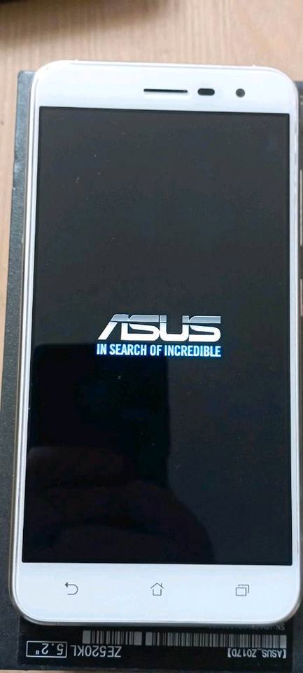 Smartphone von ASUS - Zenfone 3 (5,2" - ZE520KL) in Hannover