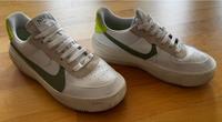 Nike Air Force Sneaker weiß grün Gr.42 UK  7,5 (27cm) Bayern - Mindelheim Vorschau