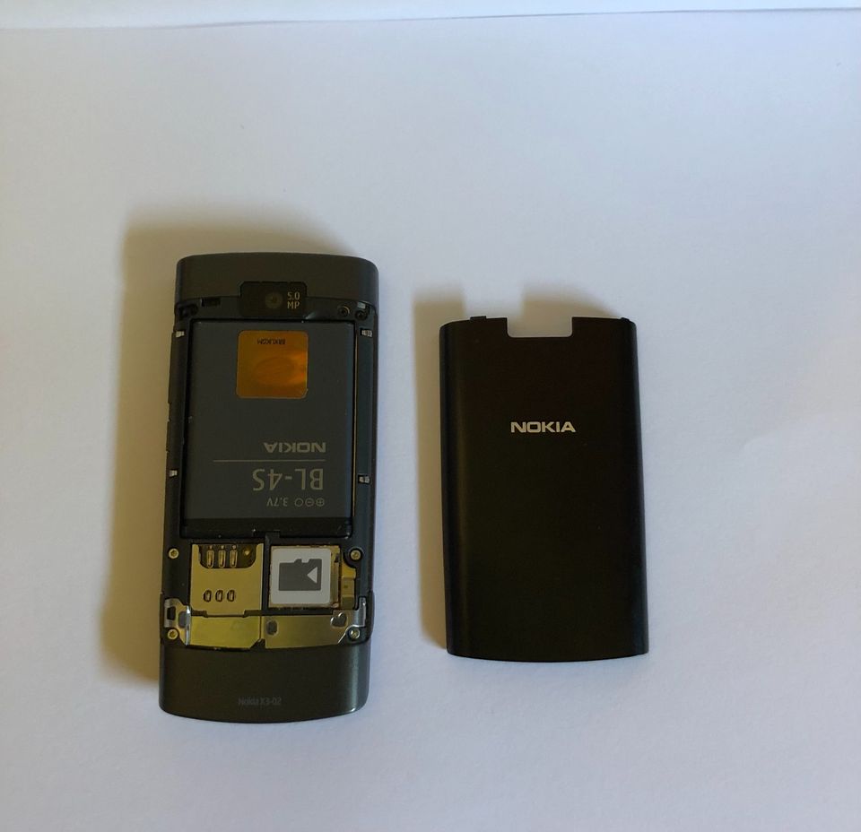 Nokia X3-02 Sehr guter Zustand! NEUw.! Akku,Ladegerät, Touch,Top in Bielefeld