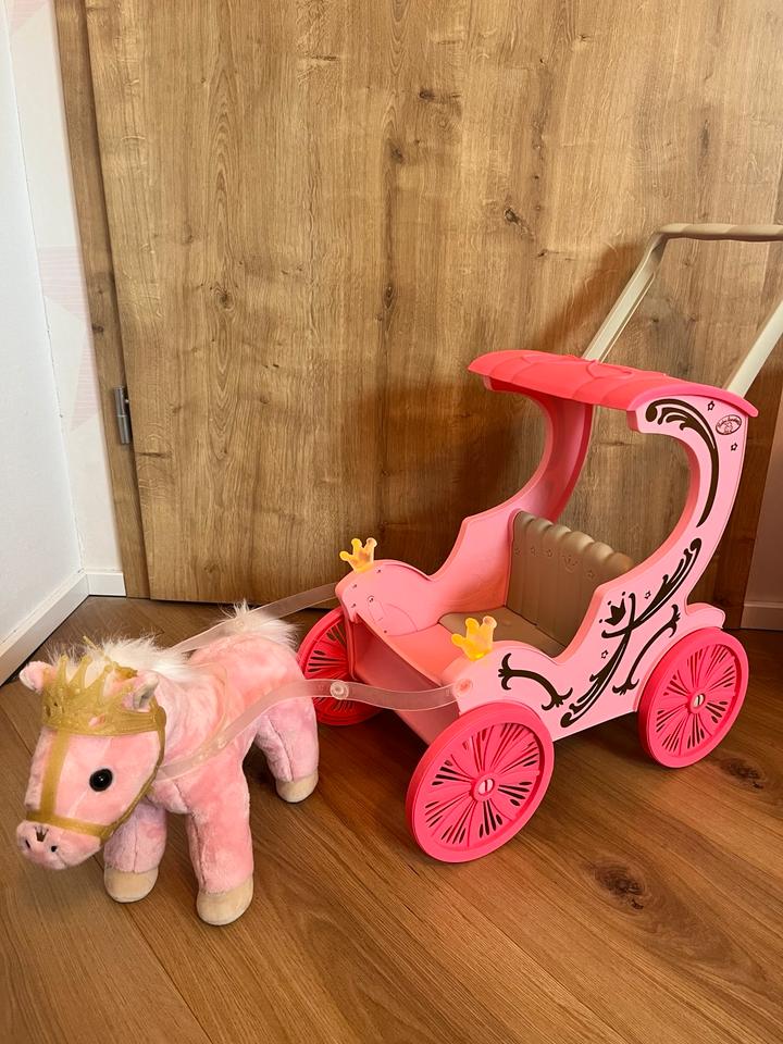 Baby Annabell Little Sweet Kutsche und Pony und Prinzessin in Hinte