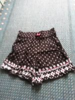 Kurze Hose schwarz/pink/weiss Gr. 140 Brandenburg - Zeuthen Vorschau