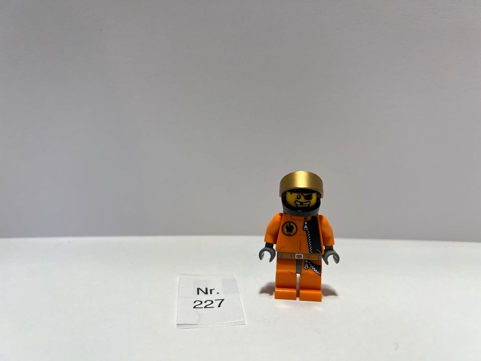 Lego Agents Minifiguren K10 in Stolberg (Rhld)