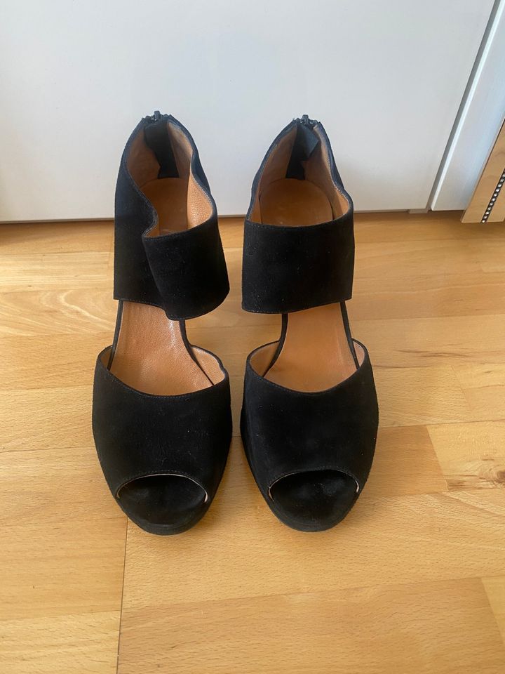 Peep-Toe Sandaletten, Pumps offen, schwarz, Voltan, Gr. 39,5 in München