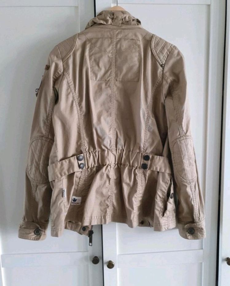 Khujo Jacke Übergangsjacke beige Gr. S in Lippstadt