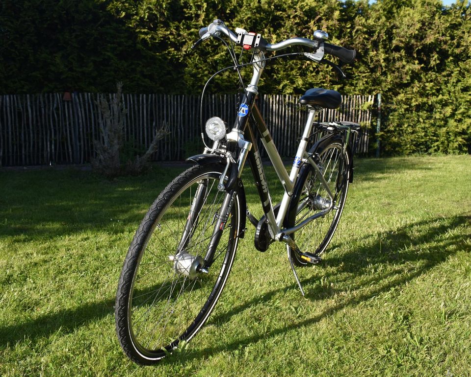 Fahrrad Kalkoff Jubilee mit einem Trapezrahmen in Größe *S*, 28" in Bovenden