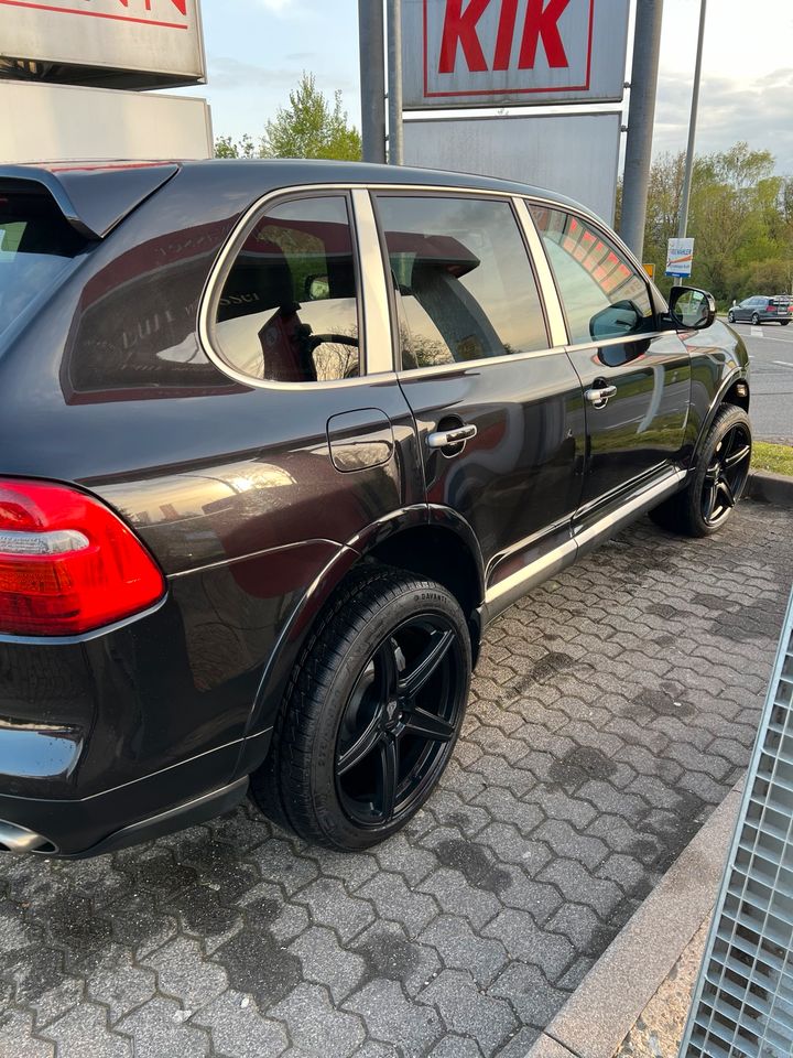 Porsche Cayenne S in Worms