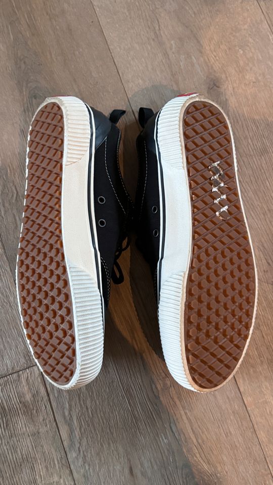 Vans Sneaker mit Comfy Sohle in Wetter (Ruhr)