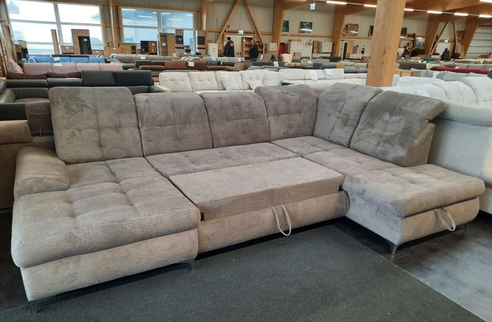 Wohnlandschaft Kopf-,Schlaf-Funktion Stauraum Sofa UVP 2699,- NEU in Kassel