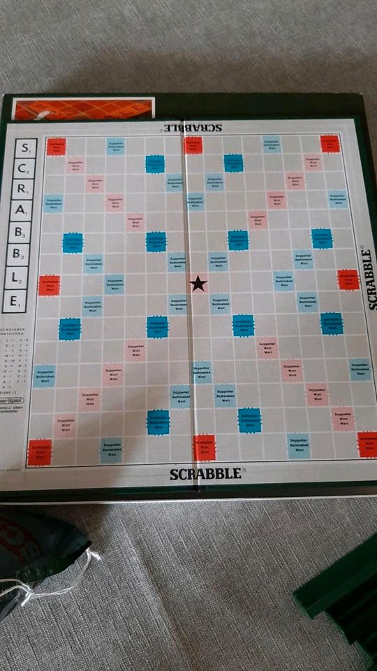 Brettspiel Scrabble in Uetze