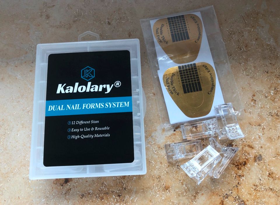 Kalolary Dual Forms Set in Stuttgart