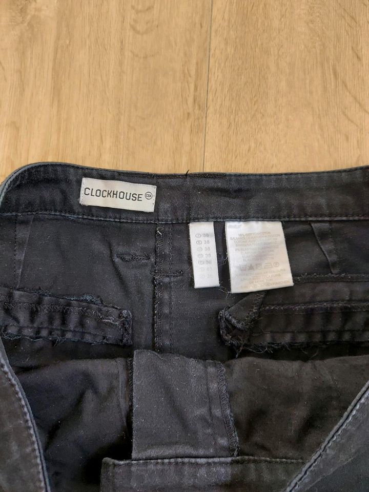 Damen Shorts Gr. 36 Clockhouse schwarz in Ergoldsbach