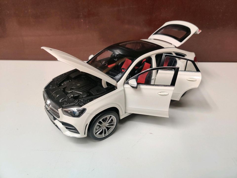 1/18 Mercedes benz gle coupe weiß 2020 c167  modellauto in Hamburg