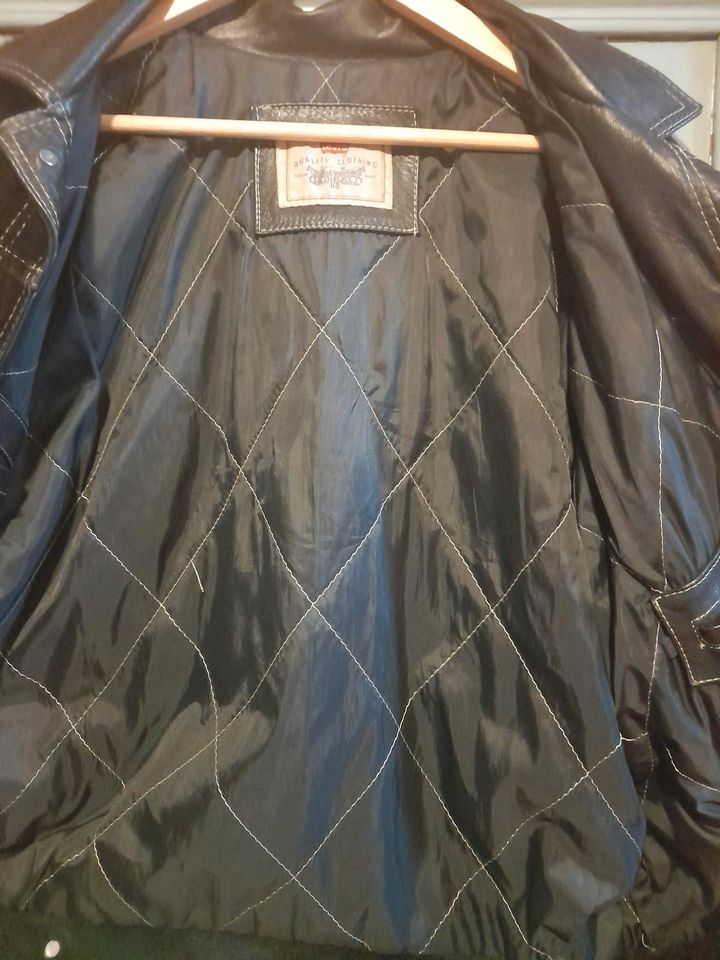 Seltene Levis Lederjacke Vintage in Schwerstedt bei Sömmerda