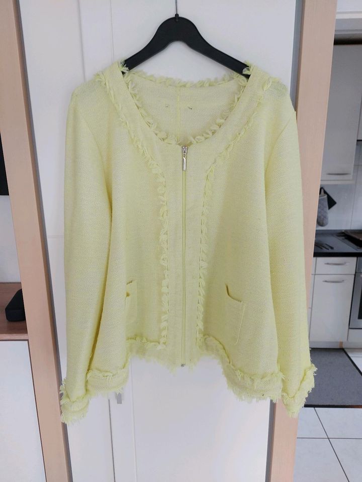 Boucle' Jacke, gelb in Renningen