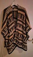 Warmer Poncho mit Strickmuster Nordrhein-Westfalen - Selfkant Vorschau