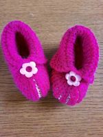 Babyschuhe gestrickt in verschiedenen Farben Hessen - Gründau Vorschau