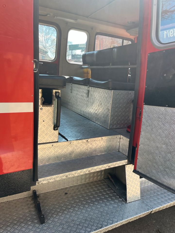 Unimog U1300L37 DoKa 435 Feuerwehr Reisemobil Expeditionsmobil in Büchen