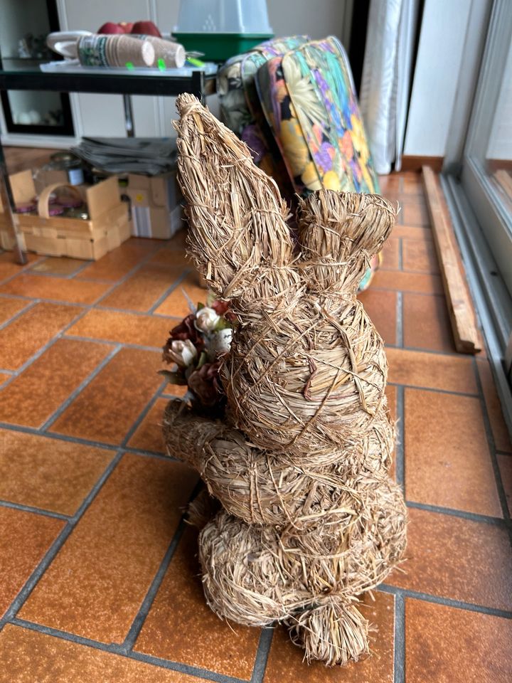 Osterhase, Osterhasen Deko, Osterdeko handgefertigt in Dortmund