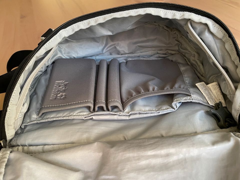 sportliche Damen Handtasche Jack Wolfskin Gemini schwarz in Leipzig -  Meusdorf | eBay Kleinanzeigen ist jetzt Kleinanzeigen