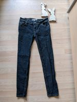 Jeans dunkel wie S/36 Hose fester Stoff grau/dunkelblau Thailand Nordrhein-Westfalen - Hennef (Sieg) Vorschau
