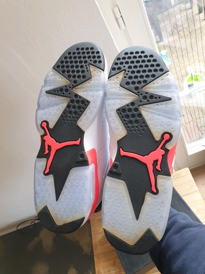 Nike Air Jordan 6 VI, Retro, white infrared black , 44.5 Neu, OVP in Berlin