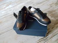 Neue Original Armani Jeans Sneaker Gr.37 Schwarz/Gold Sachsen - Adorf-Vogtland Vorschau