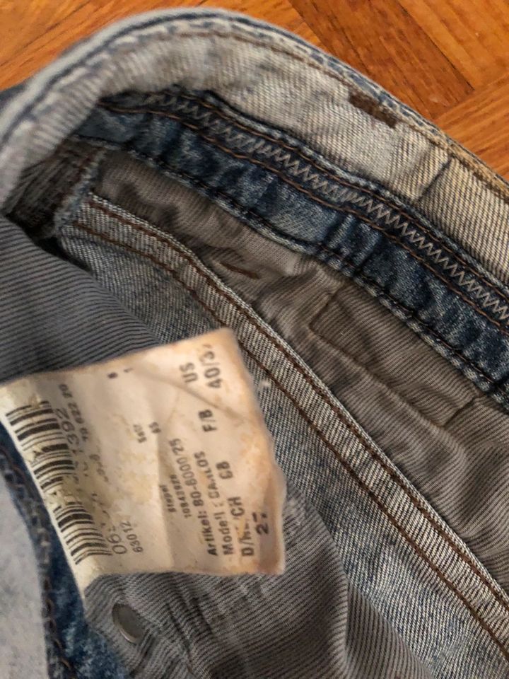 Sehr coole Brax Jeans Carlos Gr. 40/32 ausgewaschen in Horn-Bad Meinberg