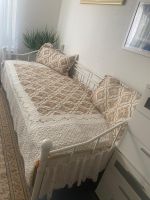 Verkaufe sehr gut erhaltenes Bett mit Matratze und Lattenrost Rheinland-Pfalz - Germersheim Vorschau