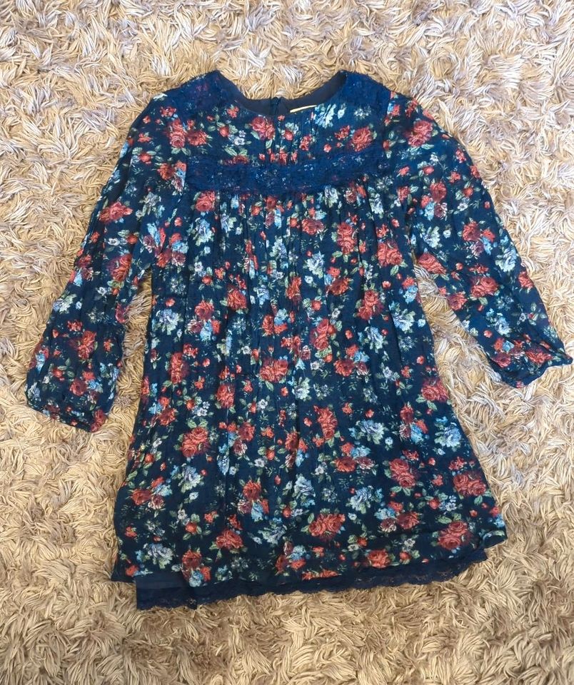 Zara Bluse 122 128 Blumen in Erlangen