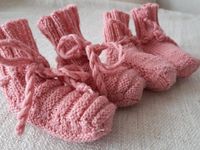 2 Paar selbstgestrickte Babyschühchen, Länge ca. 10 cm Baden-Württemberg - Denzlingen Vorschau