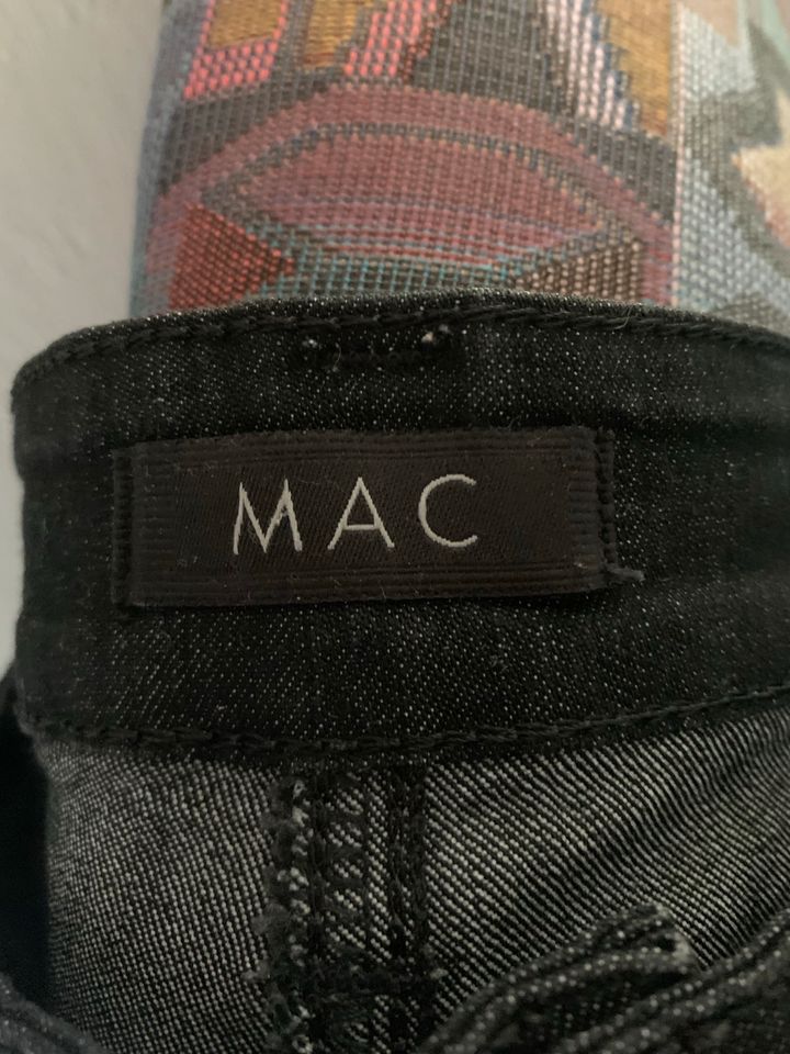 Mac Jeans 42/30 neuwertig! Schwarz/grau elastisch in Stahnsdorf