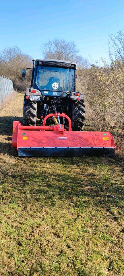 Mäharbeiten Mähen Mulchen Mulcharbeiten Grünflächenpflege in Marktheidenfeld