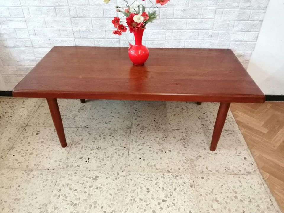 Mid Century Dänische Couchtisch Coffee Table  Beistelltisch Teak in Taunusstein