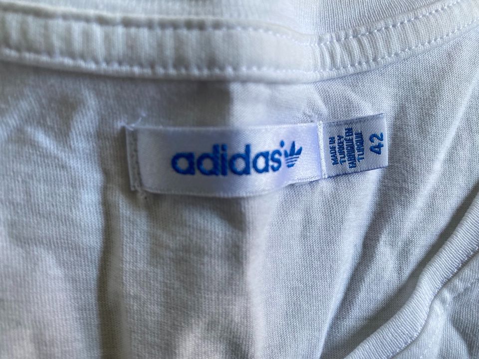 Adidas Damen TShirt Größe 38 in Kiel