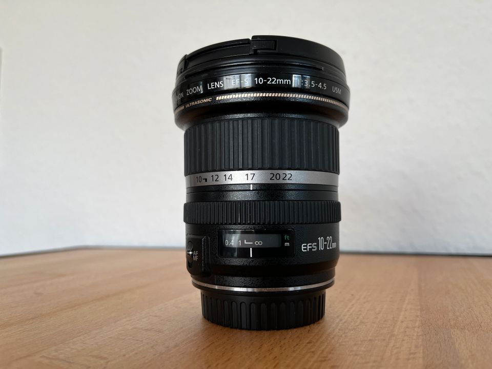 CANON EF-S 10-22mm USM 10 mm - 22 mm f/3.5-4.5 USM, EF-S + EOS R in Remscheid