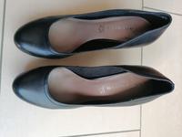 Tamaris Schuhe/Pumps schwarz Größe 38 Brandenburg - Beelitz Vorschau