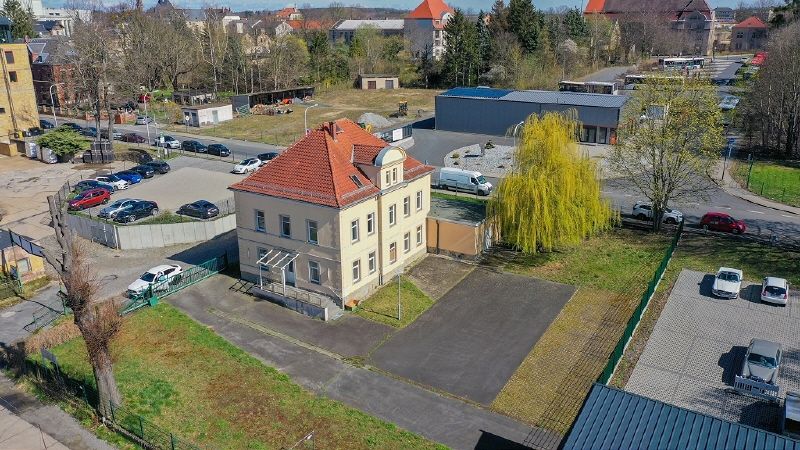 Ideal für Eigennutzer oder Entwickler - Bürovilla mit Potential in Radeberg zum Kauf! in Radeberg