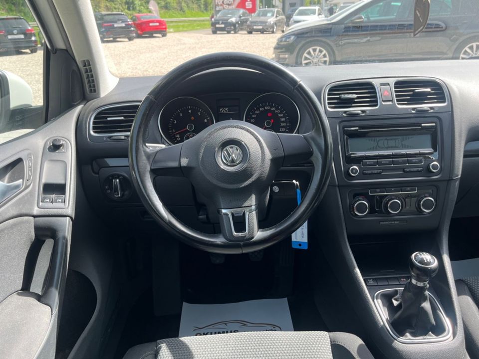 Volkswagen Golf VI Comfortline PDC*KLIMA*TÜV & SERVICE NEU in Rohrdorf