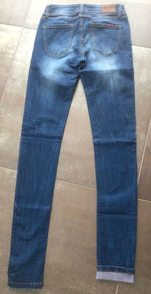 SuperDry Jeans 28W- 32L / Jeans / Rosefill. SuperSkinny / NEU !!! in Neenstetten