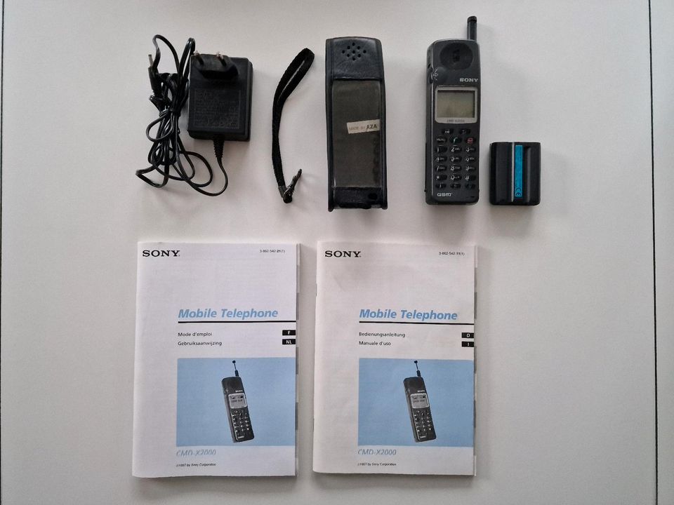 Sony Handy CMD-X2000 inkl. viel Zubehör und OVP - für Sammler in Tuttlingen