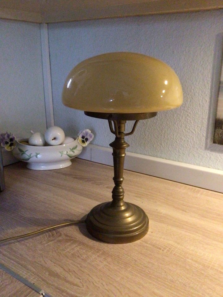 Lampe,Stehlampe,Pilzform,Glas,Messing ‼️‼️ in Mengerskirchen