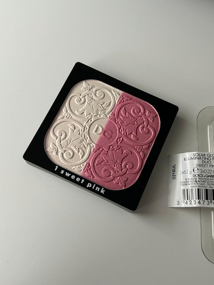 Dolce & Gabbana  Glow Illuminating Powder Duo Sweet Pink Refill in Duisburg