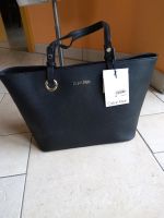 Calvin Klein Leder Tote Bag Tasche,  Original NEU schwarz Nordrhein-Westfalen - Zülpich Vorschau