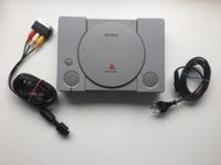 Sony PlayStation 1 Konsole SCPH-7002 mit Anschlusszubehör TOP Hessen - Fulda Vorschau