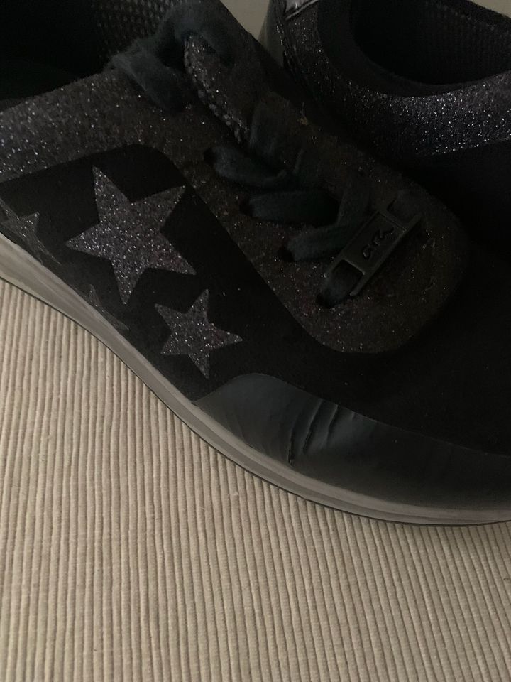 Eleganter schwarzer Schuh von Ara Größe 4 in Elmshorn
