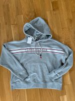 NEU! Kaputzenpullover Tommy Hilfiger grau Schleswig-Holstein - Lübeck Vorschau